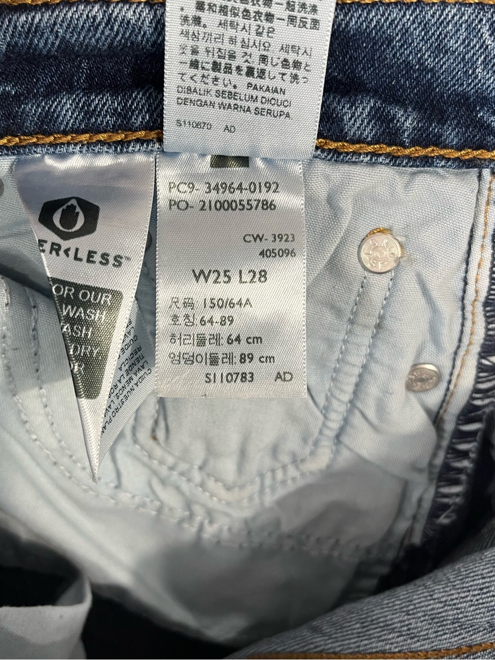 Levi’s Wedgie Straight Ankle Jean 
Women’s size 25 x 28 in Medium Wash - Picture 7 of 7